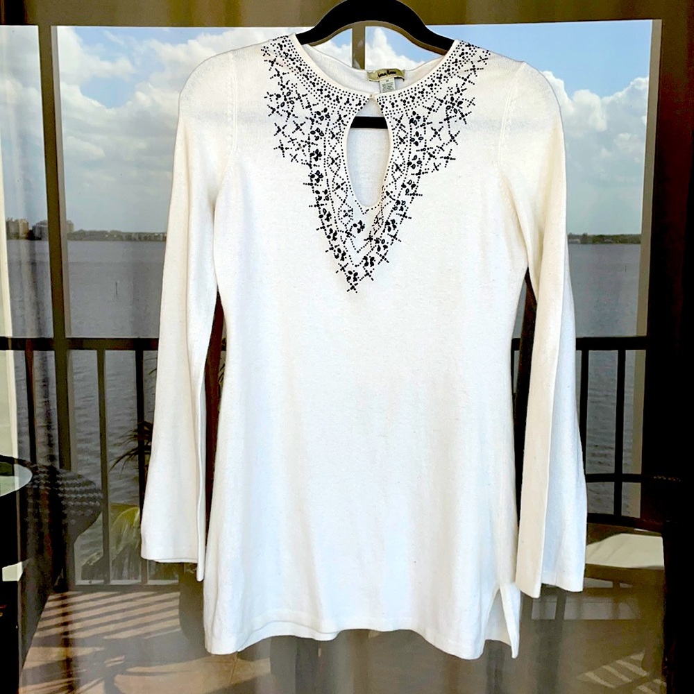 Neiman Marcus Sweater